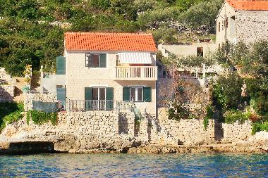 Ferienhaus in Donja Kruica (Splitsko-Dalmatinska) oder Ferienwohnung oder Ferienhaus