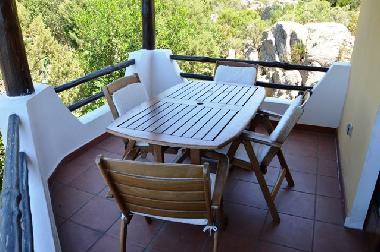 Terrasse und Garnitur (ausreichend f�r 6 Personen) 