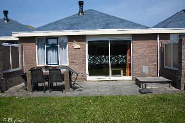 Bungalow 6 mit eingezaunte Garten