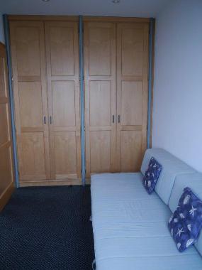 Das 2. Schlafzimmer mit Schlafchouch