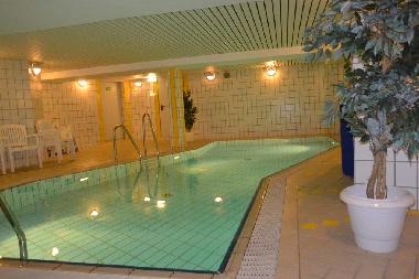 Das Schwimmbad mit Gegenstromanlage