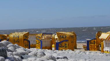 Strandkorb von Ostern bis Mitte Oktober inklusive