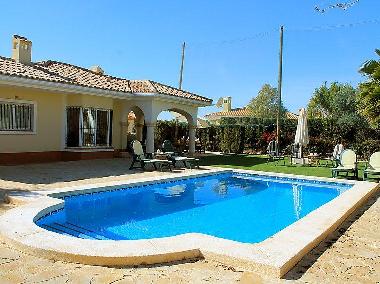 Ferienhaus in Bonalba - Muchamiel - Alicante (Alicante / Alacant) oder Ferienwohnung oder Ferienhaus