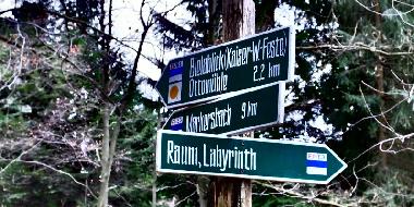 zahlreiche Wanderwege f�hren durch das Bielatal und seiner Umgebung