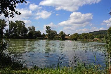 Naturbadesee Nassach in 3 km Entfernung