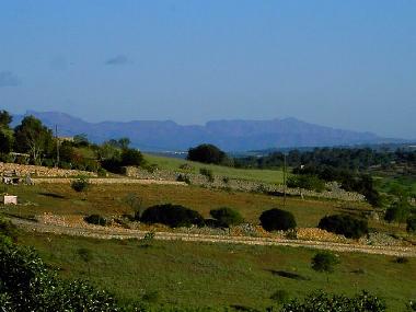 Blick von der FincaOase auf das Tramuntana Gebirge im Norden Mallorcas