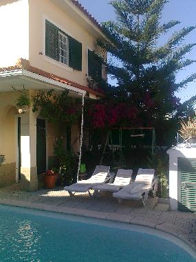 Villa in Fern�o Ferro (Pen�nsula de Set�bal) oder Ferienwohnung oder Ferienhaus