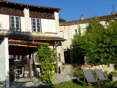 Ferienhaus in AUBETERRE SUR DRONNE (Charente) oder Ferienwohnung oder Ferienhaus