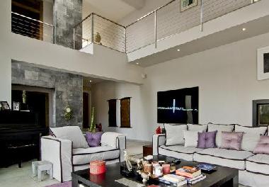 Pension in Saint-Marc-Jaumegarde (Alpes-Maritimes) oder Ferienwohnung oder Ferienhaus