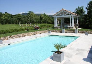 Ferienhaus in Saint L�ger sous la Bussi�re (Sa�ne-et-Loire) oder Ferienwohnung oder Ferienhaus