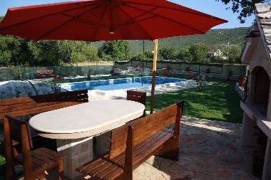 Villa in Bristivica (Splitsko-Dalmatinska) oder Ferienwohnung oder Ferienhaus