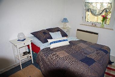 Gro�es Schlafzimmer mit Doppelbett