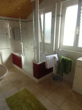 Mit dem Eigent�mer geteiltes Bad 
