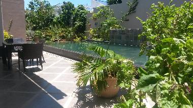 Ihr Pool und Terrasse