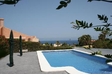 Villa in El Campello (Alicante / Alacant) oder Ferienwohnung oder Ferienhaus