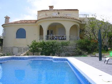 Villa in El Campello (Alicante / Alacant) oder Ferienwohnung oder Ferienhaus