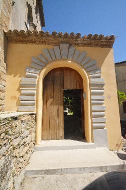 Schloss / Burg in SANT'ANDREA APOSTOLO DELLO JONIO (Catanzaro) oder Ferienwohnung oder Ferienhaus