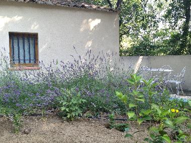 Villa in ANSOUIS (Vaucluse) oder Ferienwohnung oder Ferienhaus