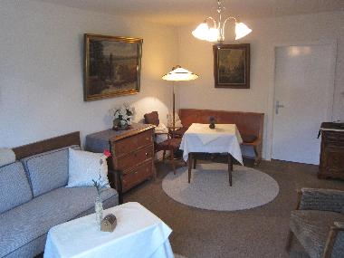im Wohnzimmer