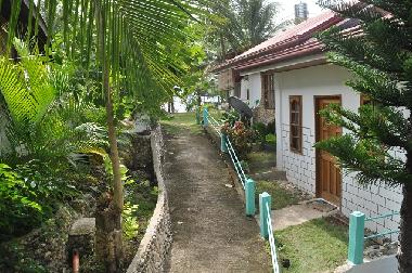 Seitenansicht vom Bungalow