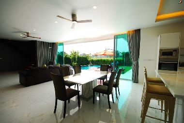 Villa in Samut Prakan  (Samut Prakan) oder Ferienwohnung oder Ferienhaus