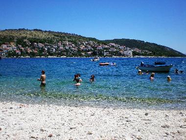 Ferienhaus in Okrug Gornji (Splitsko-Dalmatinska) oder Ferienwohnung oder Ferienhaus