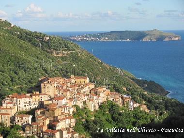 Groe Panoramaterrasse: Pisciotta, Meerblick und Capo Palinuro