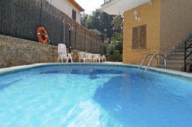 Der sch�ne private Pool der Villa.