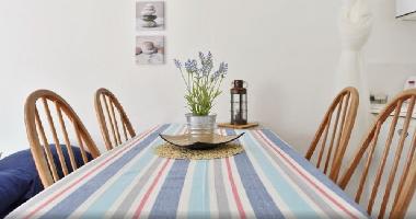 Ferienwohnung in Pisak (Splitsko-Dalmatinska) oder Ferienwohnung oder Ferienhaus