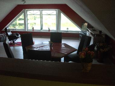 Wohn-/Esszimmer (Dachgeschosswohnung)