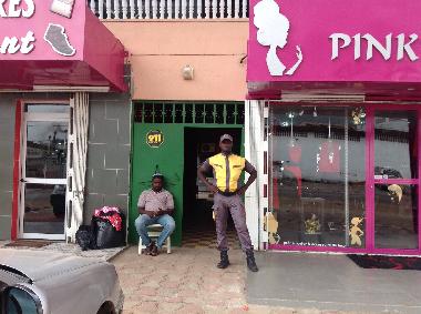 Ferienwohnung in BI�TRY / ZONE 4 (Abidjan) oder Ferienwohnung oder Ferienhaus