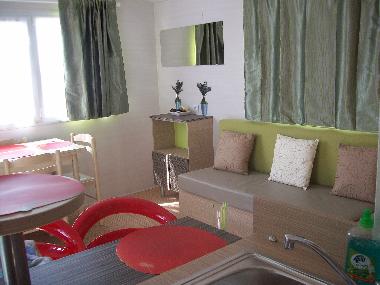 Wohnwagen in lunel (H�rault) oder Ferienwohnung oder Ferienhaus