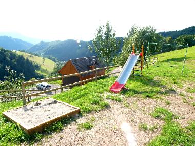 Spielplatz Mllerbauernhof in freier Natur ohne Durchgangsverkehr