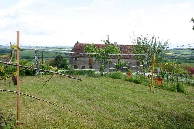 privater Garten, Liegeplatz, Grill, Tisch, Badminton