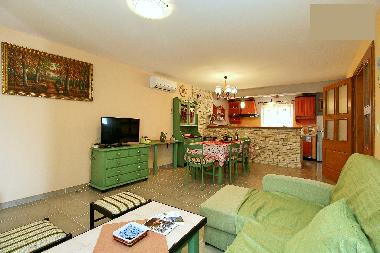 Villa in Buje (Istarska) oder Ferienwohnung oder Ferienhaus