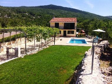 Villa in Zagvozd (Splitsko-Dalmatinska) oder Ferienwohnung oder Ferienhaus