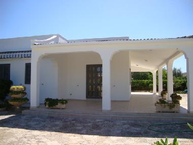 Villa in OSTUNI (Brindisi) oder Ferienwohnung oder Ferienhaus