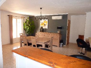 Ferienhaus in NIMES (Gard) oder Ferienwohnung oder Ferienhaus