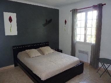 Ferienhaus in NIMES (Gard) oder Ferienwohnung oder Ferienhaus