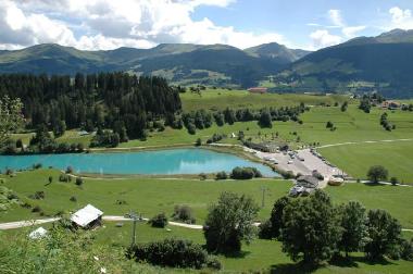 Badesee in Brigels beim Golfplatz