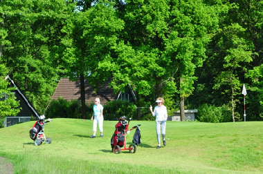 Diese Ferienhaus liegt auf den Golfplatz