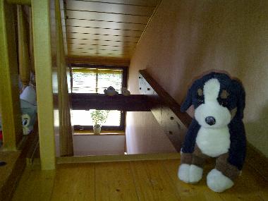 Aufgang zum Spielbereich f. ein Kind