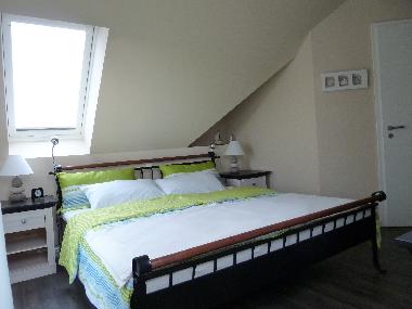 Das gro�e Schlafzimmer mit Meeresblick...