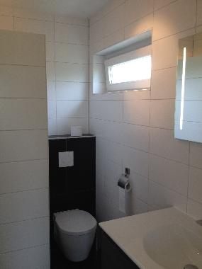 badezimmer mit toilette