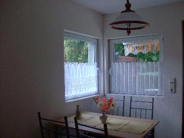 Veranda mit Esstisch