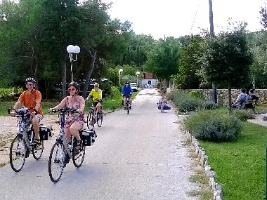 Ferienhaus in Mali Lukoran (Zadarska) oder Ferienwohnung oder Ferienhaus