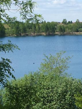 Froser See ! In 4 Autominuten liegen Sie hier im Naturparadies!
