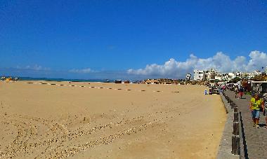 Strandpromenade unterhalb  des  App  