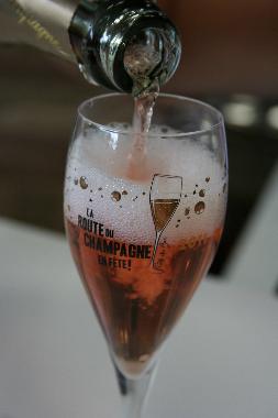 Ferienwohnung in Bar sur Seine (Aube) oder Ferienwohnung oder Ferienhaus