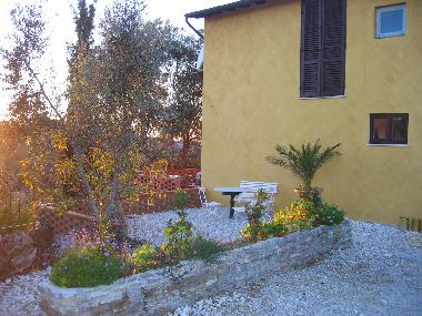 Sitzecke (Terasse im Hintergrund)